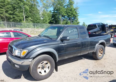 2002 Toyota Tacoma z USA, uszkodzony, nr VIN 5TEWM72N02Z079981